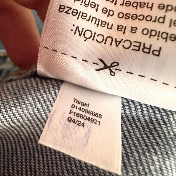 Universal Thread Target Denim Bib Style Low Cut Denim Wide Leg Crop Overalls 4 - Picture 13 of 13